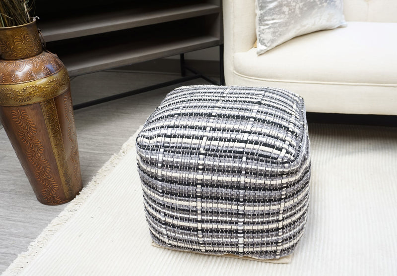 Ravenna Pouf