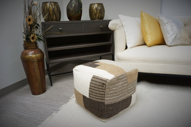 Anacani Pouf